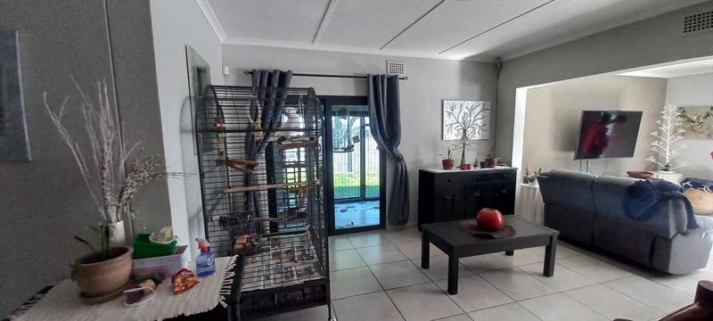 4 Bedroom Property for Sale in Bothasig Western Cape